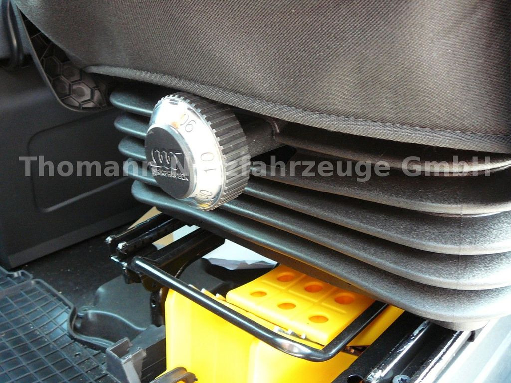 New Tow truck, Van Iveco DAILY 70C18 Schiebeplateau Luftfederung Navi: picture 19