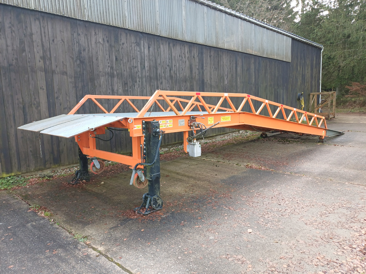 Saurus - Loading ramp: picture 1 Saurus - Loading ramp: picture 1