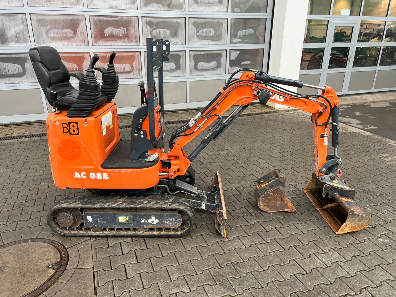 Atlas AC08B / 2022 / nur 1.011h / TL / GL - Mini excavator: picture 3 Atlas AC08B / 2022 / nur 1.011h / TL / GL - Mini excavator: picture 3