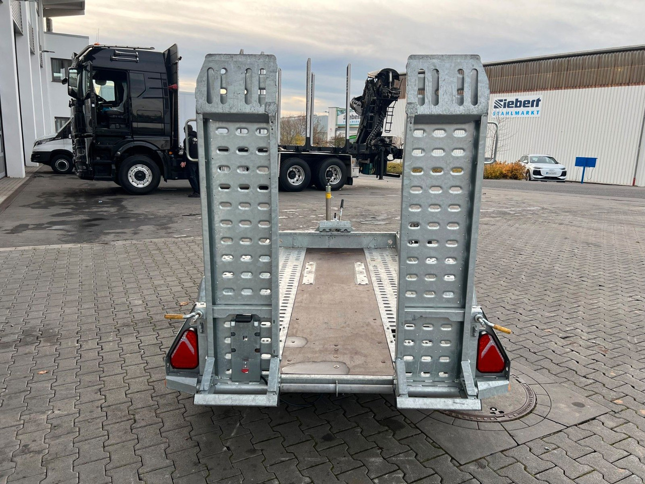 Brian James Cargo Digger Plant 2 / Länge: 2.800mm / 3.500kg - Low loader trailer: picture 5 Brian James Cargo Digger Plant 2 / Länge: 2.800mm / 3.500kg - Low loader trailer: picture 5