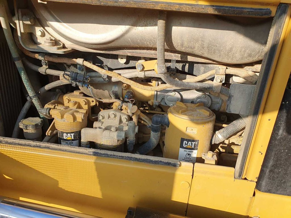 Bulldozer CAT D6N LGP / 7.374h / 6-Wege Klappschild / Bj: 2017: picture 10