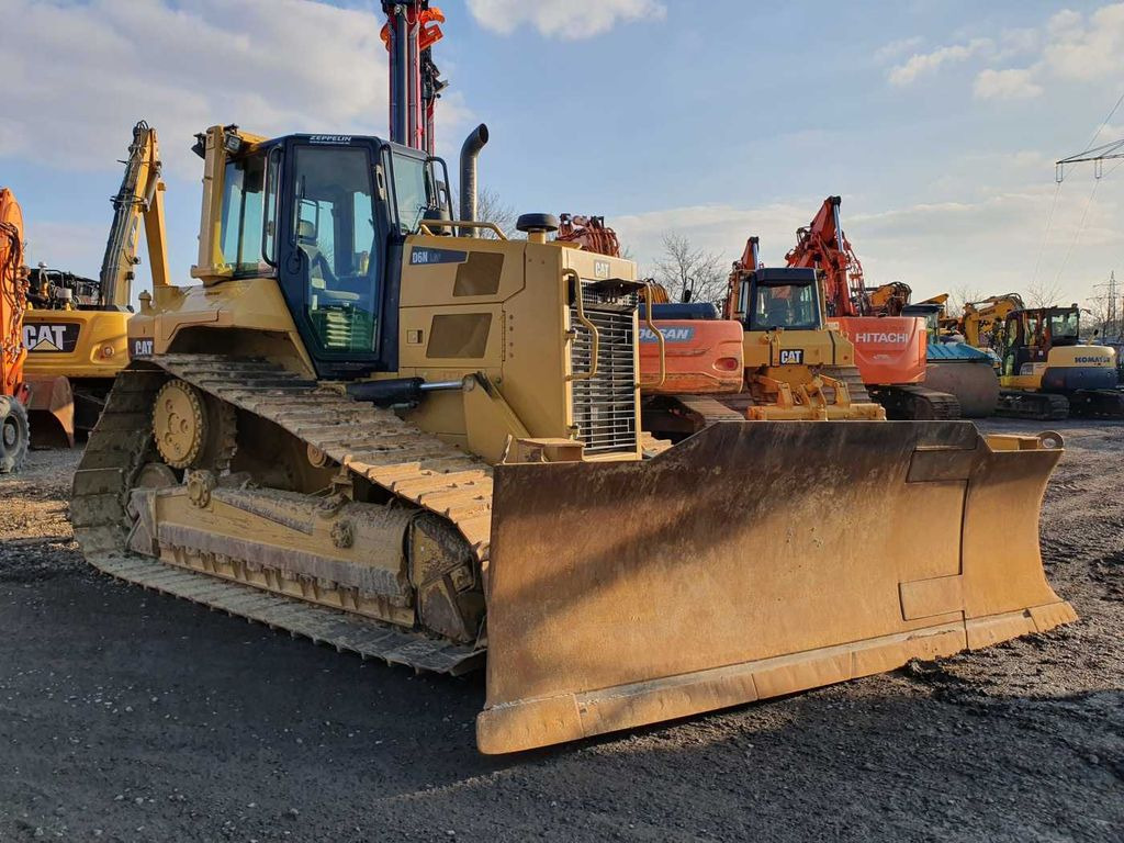 CAT D6N LGP / 7.374h / 6-Wege Klappschild / Bj: 2017 - Bulldozer: picture 1 CAT D6N LGP / 7.374h / 6-Wege Klappschild / Bj: 2017 - Bulldozer: picture 1