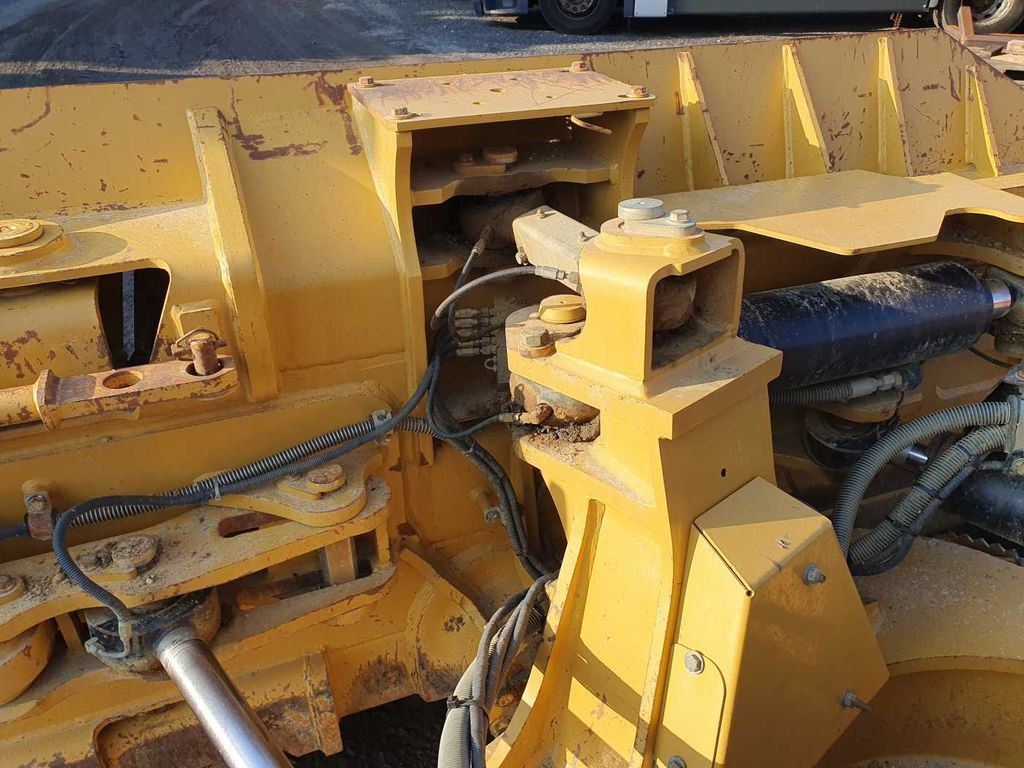 Bulldozer CAT D6N LGP / 7.374h / 6-Wege Klappschild / Bj: 2017: picture 9