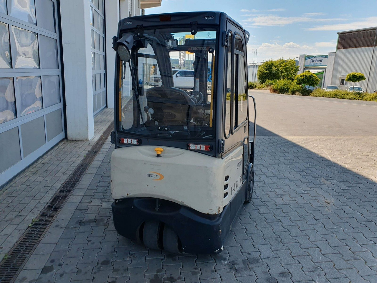 Crown SCT6020-1.3 / Triplex 4,3m / 2.658h / 2020 - Electric forklift: picture 4 Crown SCT6020-1.3 / Triplex 4,3m / 2.658h / 2020 - Electric forklift: picture 4