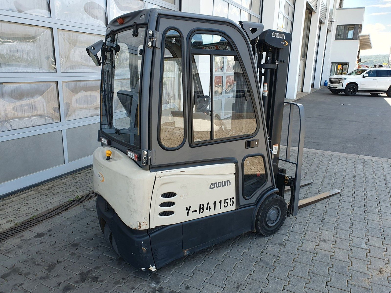 Crown SCT6020-1.3 / Triplex 4,3m / 2.658h / 2020 - Electric forklift: picture 3 Crown SCT6020-1.3 / Triplex 4,3m / 2.658h / 2020 - Electric forklift: picture 3
