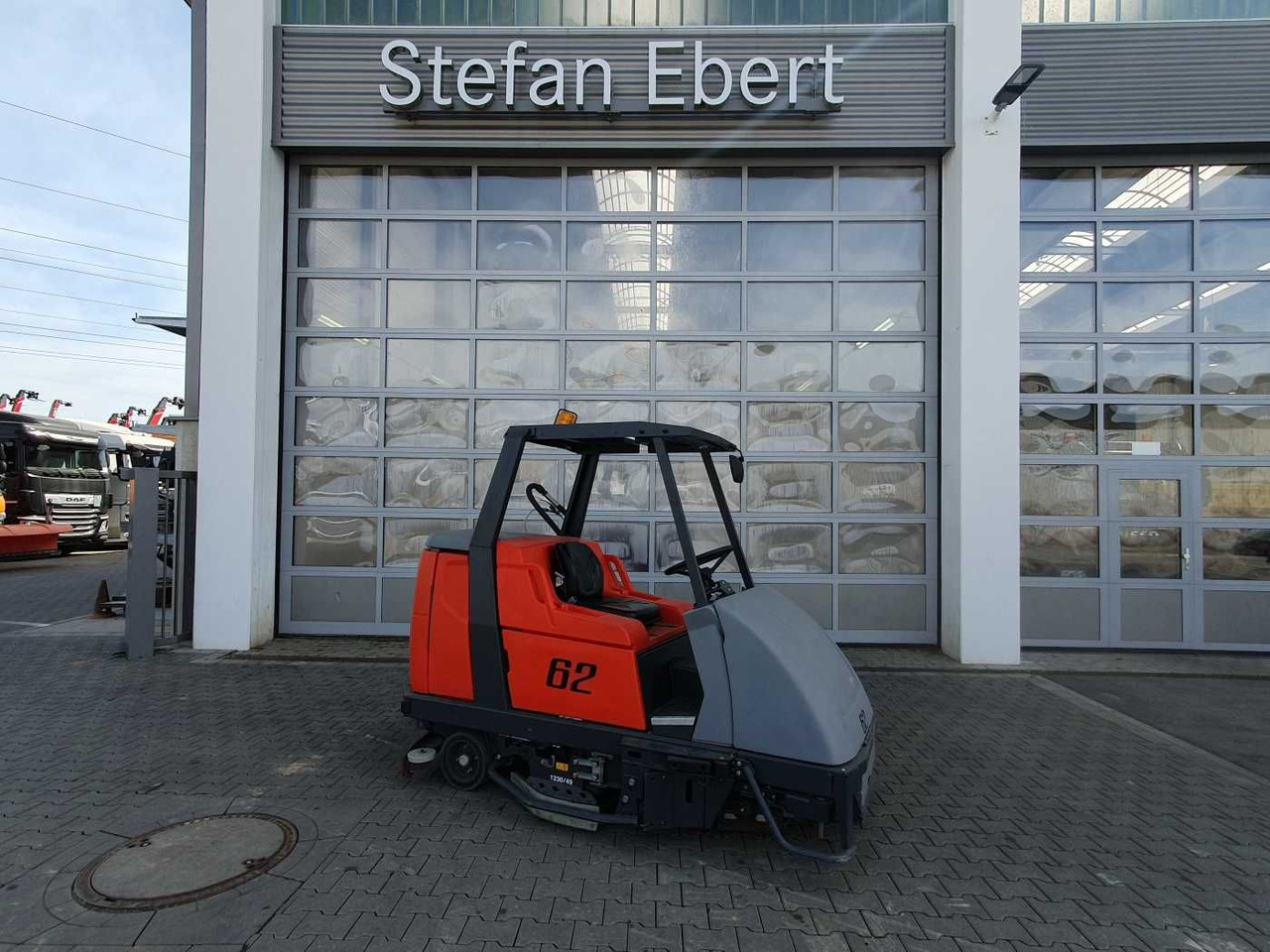 Hako Scrubmaster B310 R CL / nur 418h! / 2016 - Scrubber dryer: picture 1 Hako Scrubmaster B310 R CL / nur 418h! / 2016 - Scrubber dryer: picture 1