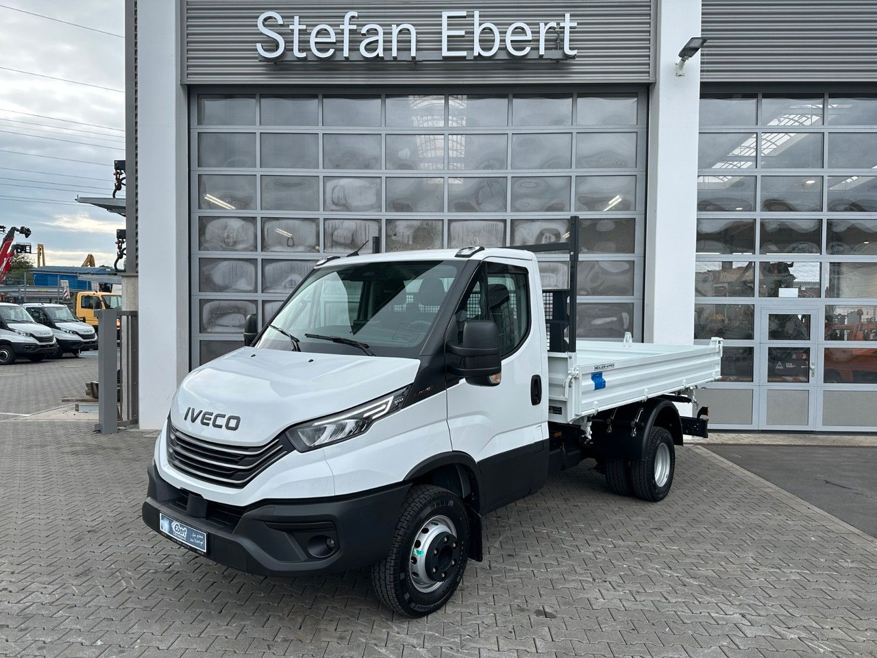 Iveco 70C18H 3-S.-Kipper Meiller *R3.450mm*2xAHK* - Tipper van: picture 1 Iveco 70C18H 3-S.-Kipper Meiller *R3.450mm*2xAHK* - Tipper van: picture 1