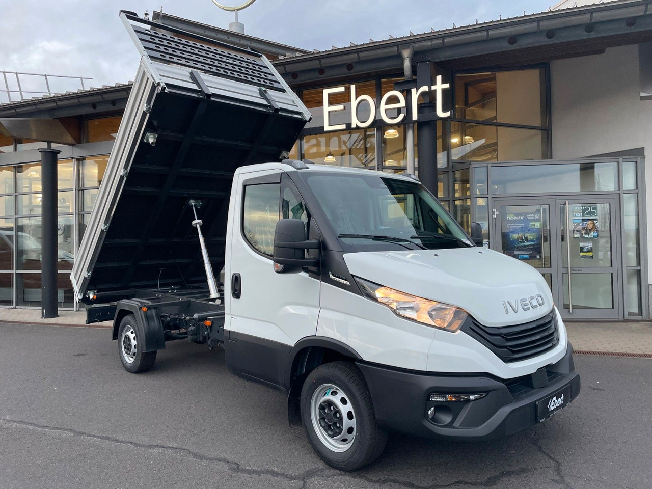 Iveco Daily 35S14 A8*R3.450mm*Automatik*Kamera*2Sitze* - Tipper van: picture 1 Iveco Daily 35S14 A8*R3.450mm*Automatik*Kamera*2Sitze* - Tipper van: picture 1