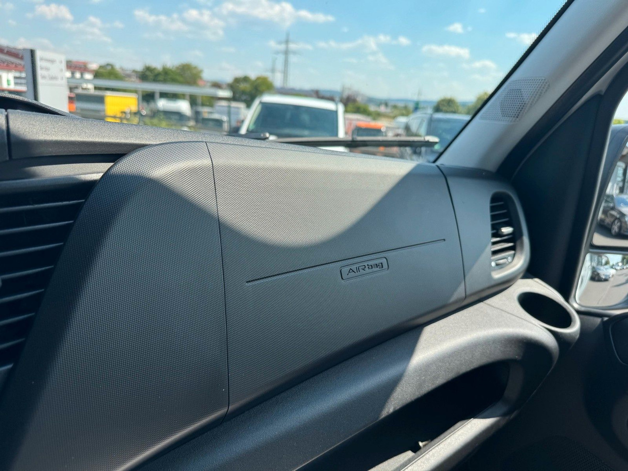 Tipper van Iveco Daily 35S16 3.0L Kipper *R3.450mm*AHK*Automatik*: picture 14 Tipper van Iveco Daily 35S16 3.0L Kipper *R3.450mm*AHK*Automatik*: picture 14