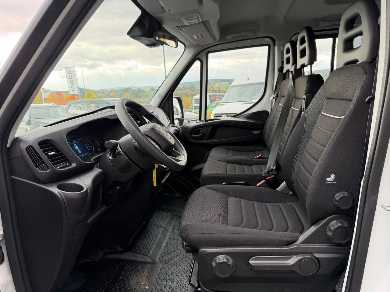 Tipper van, Combi van Iveco Daily 35S16 A8 *R.3450mm*Automatik*AHK*7-Sitze*: picture 9