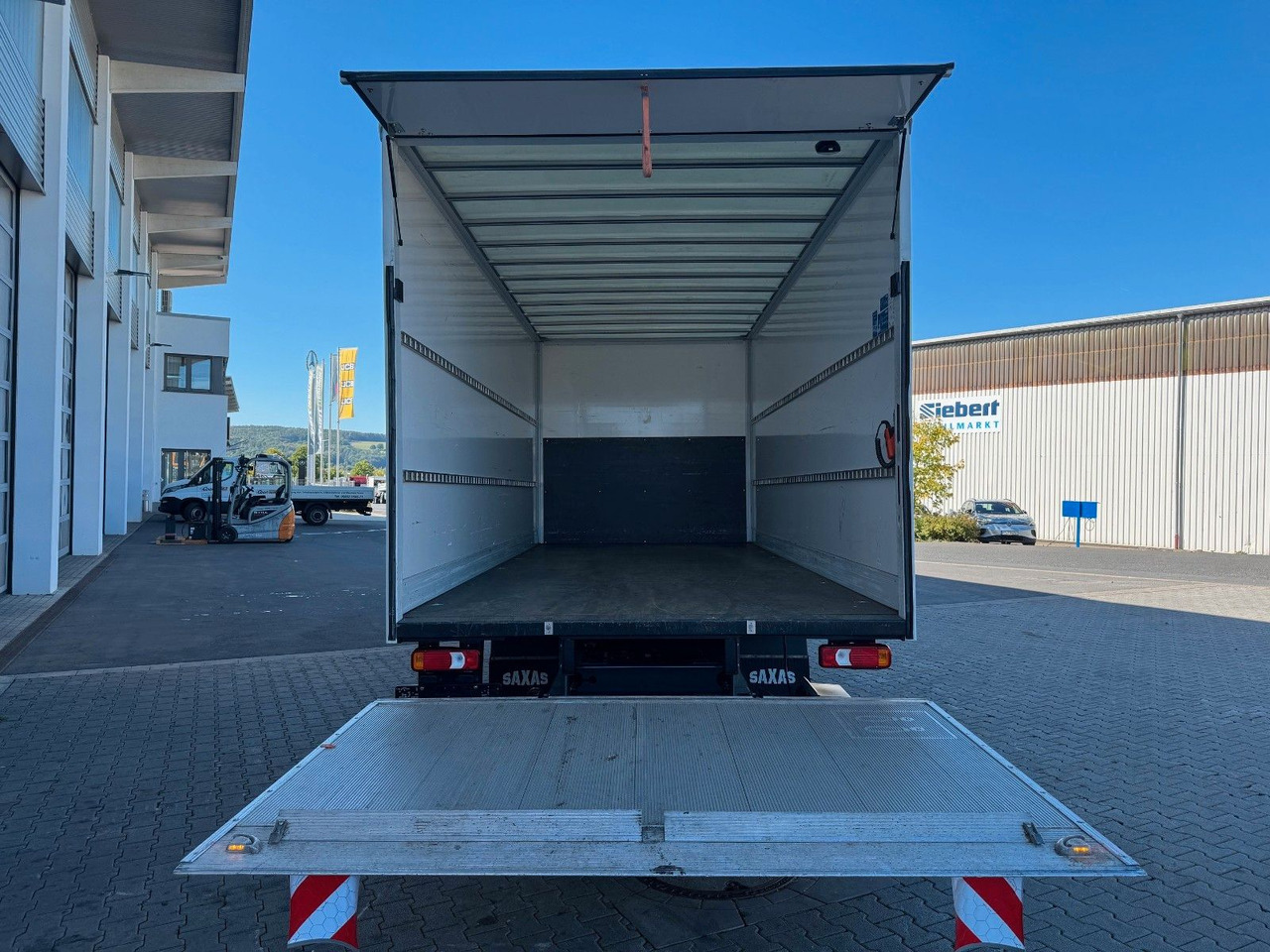 Iveco Daily 70C18 A8 *Koffer*LBW*Automatik* - Box van: picture 5 Iveco Daily 70C18 A8 *Koffer*LBW*Automatik* - Box van: picture 5