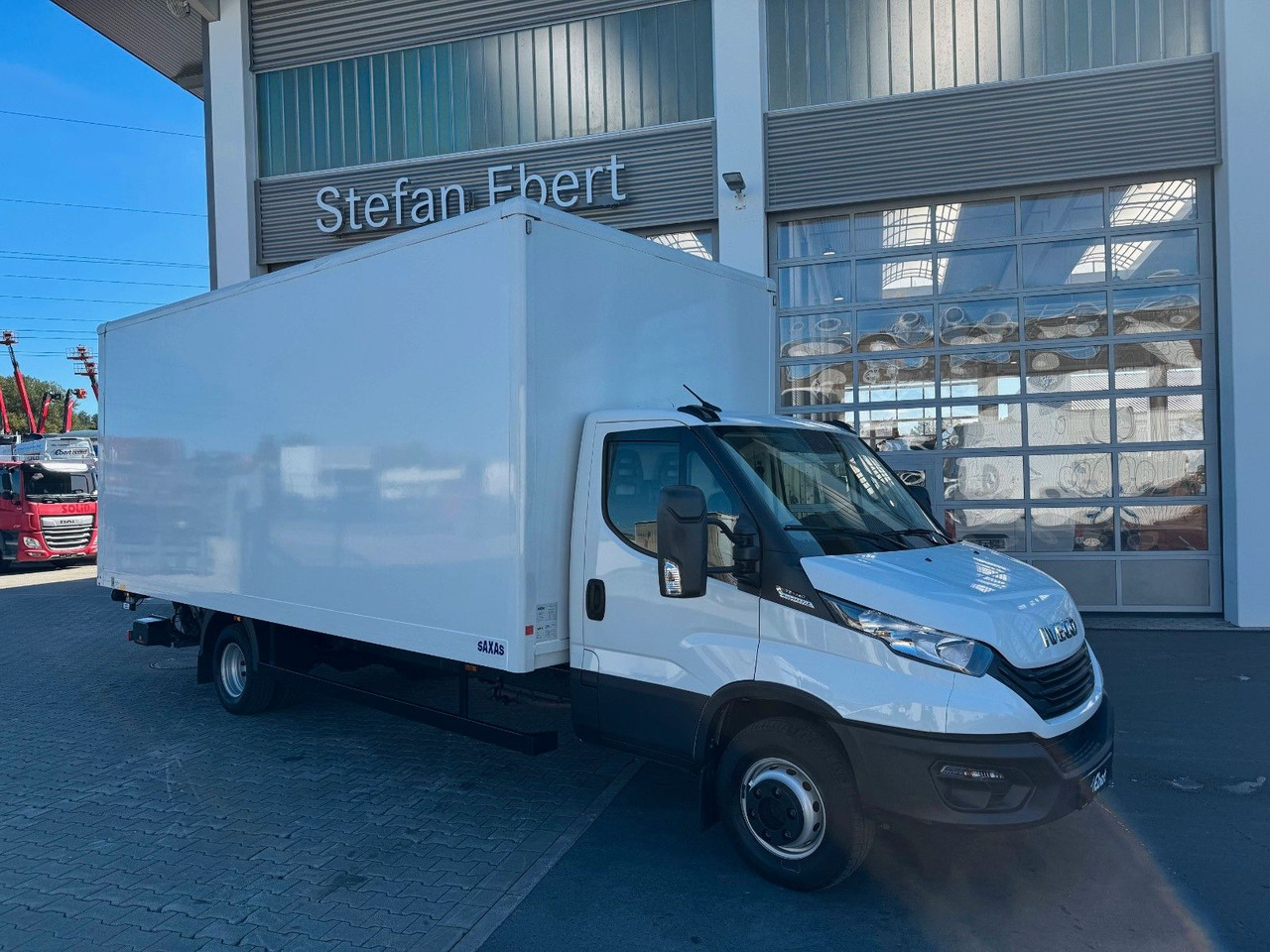 Iveco Daily 70C18 A8 *Koffer*LBW*Automatik* - Box van: picture 2 Iveco Daily 70C18 A8 *Koffer*LBW*Automatik* - Box van: picture 2