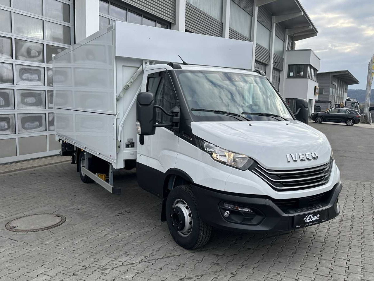New Box van Iveco Daily 70C18 HA8 *LBW*Schwenkwandkoffer*: picture 10