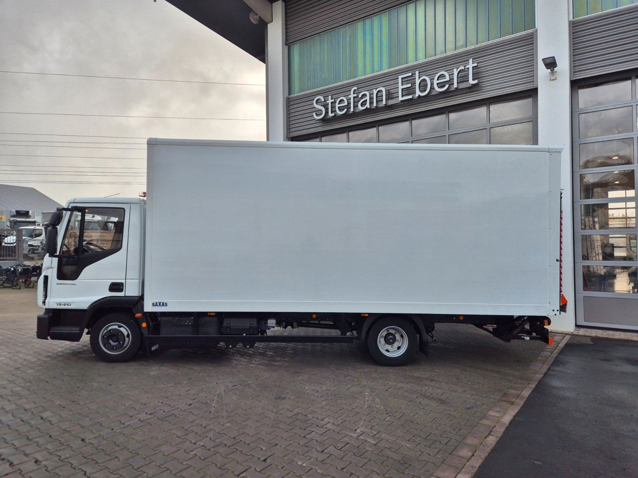 Box van Iveco Eurocargo 75-210 Koffer LBW: picture 6