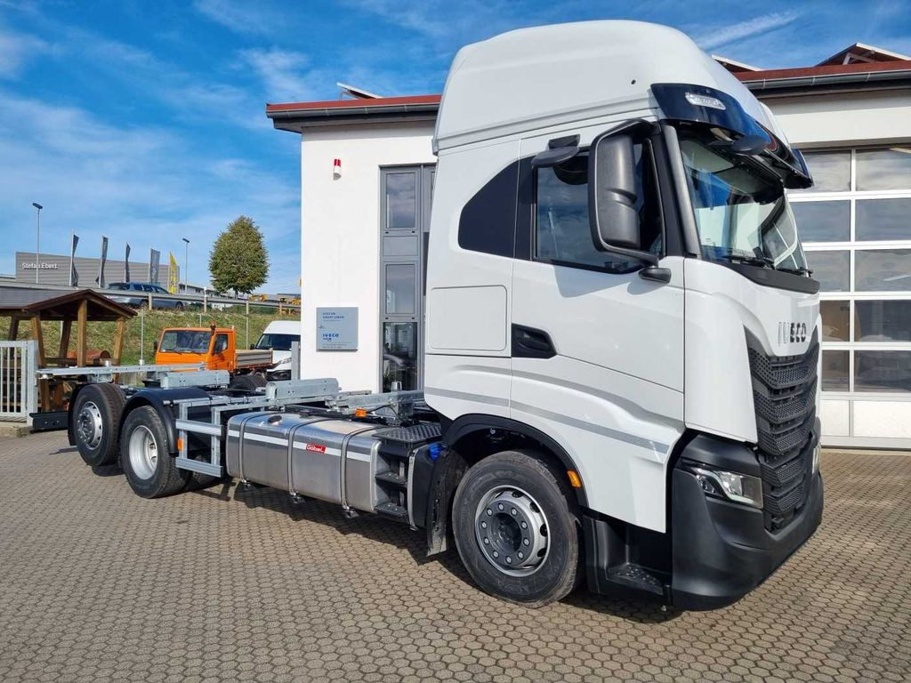 Iveco S-Way AS260S46 6x2 BDF-Wechsler Intarder 2x vorh - Container transporter/ Swap body truck: picture 2 Iveco S-Way AS260S46 6x2 BDF-Wechsler Intarder 2x vorh - Container transporter/ Swap body truck: picture 2