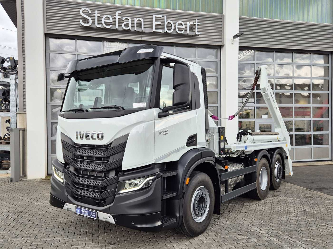 Iveco X-Way AD280X42Y/PS 6x2 Meiller 16. T Funk Lift - Tipper: picture 2 Iveco X-Way AD280X42Y/PS 6x2 Meiller 16. T Funk Lift - Tipper: picture 2