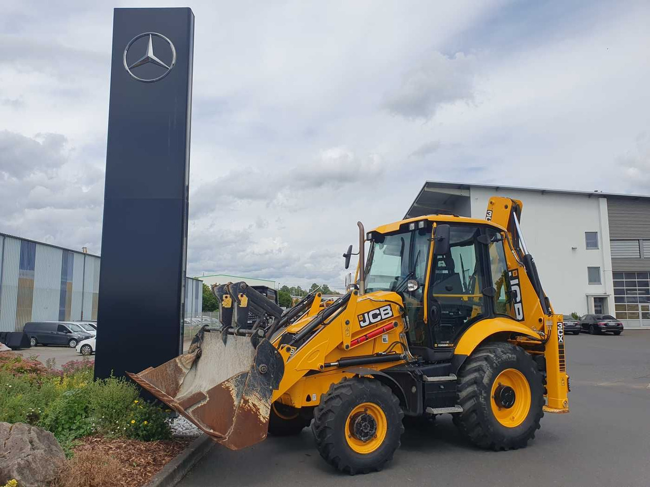 JCB 3CX / Gabel & 4in1 Schaufel / nur 1.561h / 2022 - Backhoe loader: picture 1 JCB 3CX / Gabel & 4in1 Schaufel / nur 1.561h / 2022 - Backhoe loader: picture 1