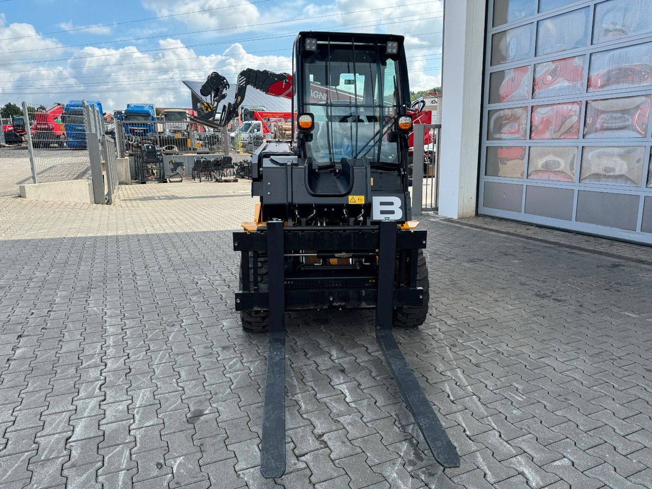 JCB TLT 35-26D 4WD Teletruck / NEU 2025 / SS - Telescopic handler: picture 3 JCB TLT 35-26D 4WD Teletruck / NEU 2025 / SS - Telescopic handler: picture 3