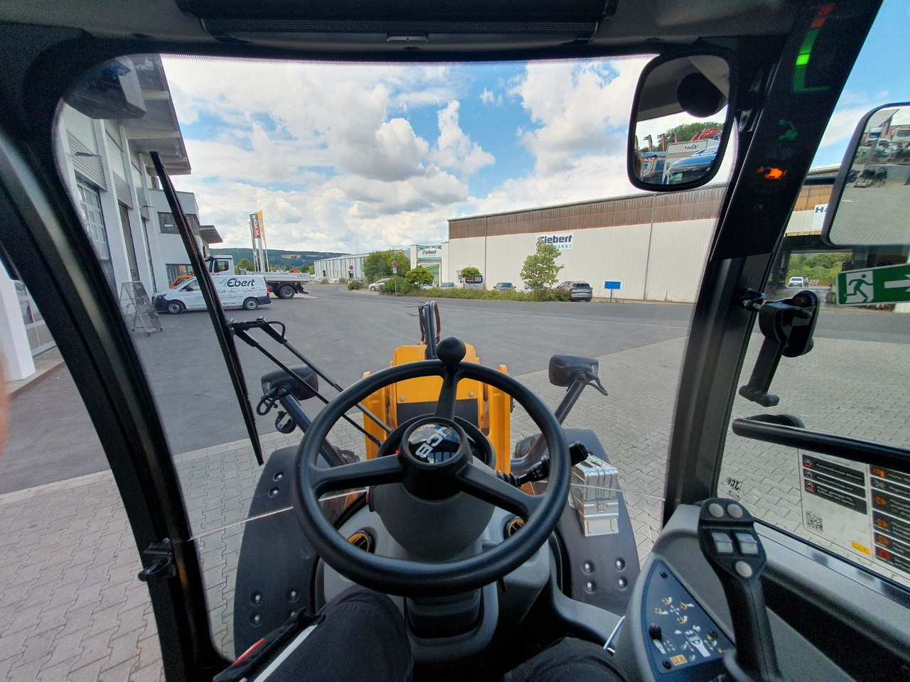 Wheel loader JCB TM 220 SV C / Neufahrzeug / Teleskop / Gabel: picture 11