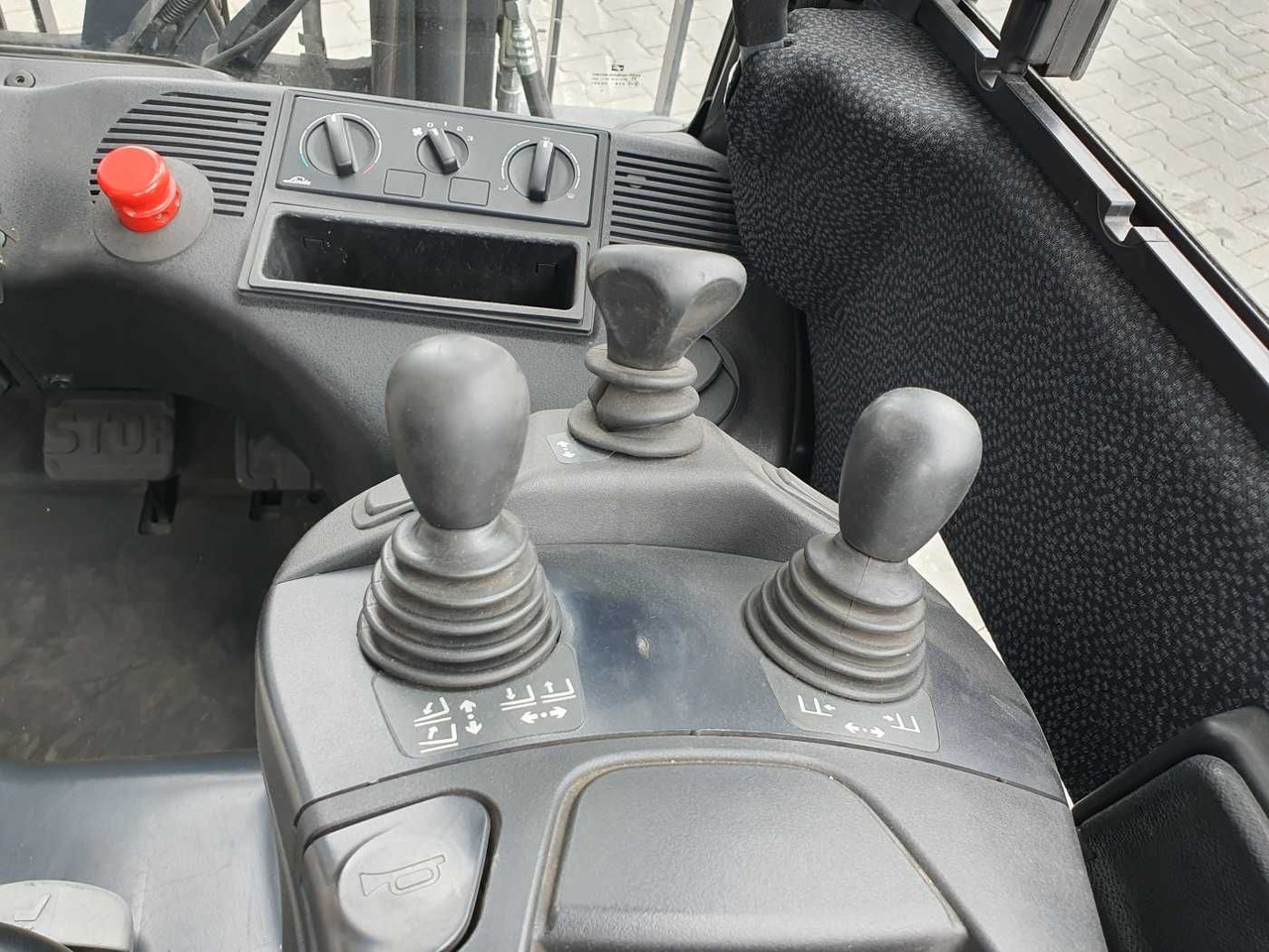 Electric forklift Linde E14 - 02 / Triplex: 4.00m! / SS / nur 1.777h!: picture 13