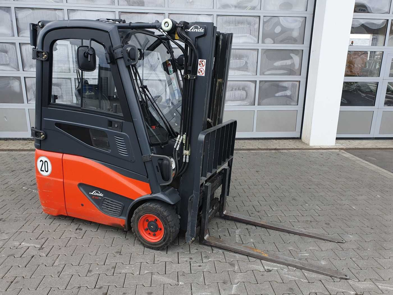 Linde E14 - 02 / Triplex: 4.00m! / SS / nur 2.119h! - Electric forklift: picture 2 Linde E14 - 02 / Triplex: 4.00m! / SS / nur 2.119h! - Electric forklift: picture 2