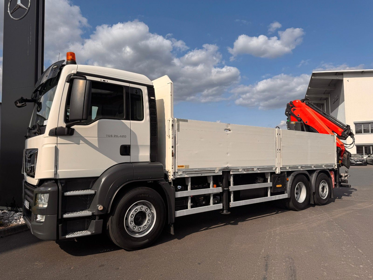 MAN TGS 26.420 L 6x2 - Dropside/ Flatbed truck, Crane truck: picture 4 MAN TGS 26.420 L 6x2 - Dropside/ Flatbed truck, Crane truck: picture 4