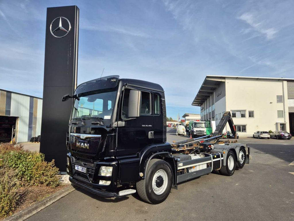 MAN TGS 26.480 6x4H-4 BL HIAB Multilift XR21S - Hook lift truck: picture 1 MAN TGS 26.480 6x4H-4 BL HIAB Multilift XR21S - Hook lift truck: picture 1