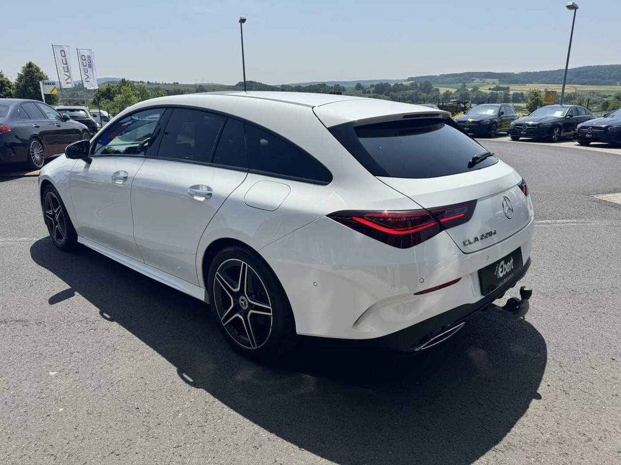 Mercedes-Benz CLA 220d Shooting Brake AMG+Pano+Distr+AHK+uvm. - Station wagon: picture 3 Mercedes-Benz CLA 220d Shooting Brake AMG+Pano+Distr+AHK+uvm. - Station wagon: picture 3