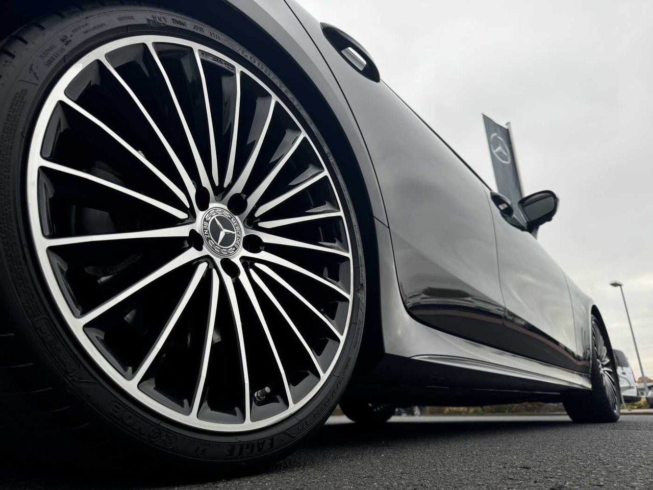 Mercedes-Benz CLS 400d AMG+Burmester+AirM+360+ Memory+Night - Car: picture 5 Mercedes-Benz CLS 400d AMG+Burmester+AirM+360+ Memory+Night - Car: picture 5