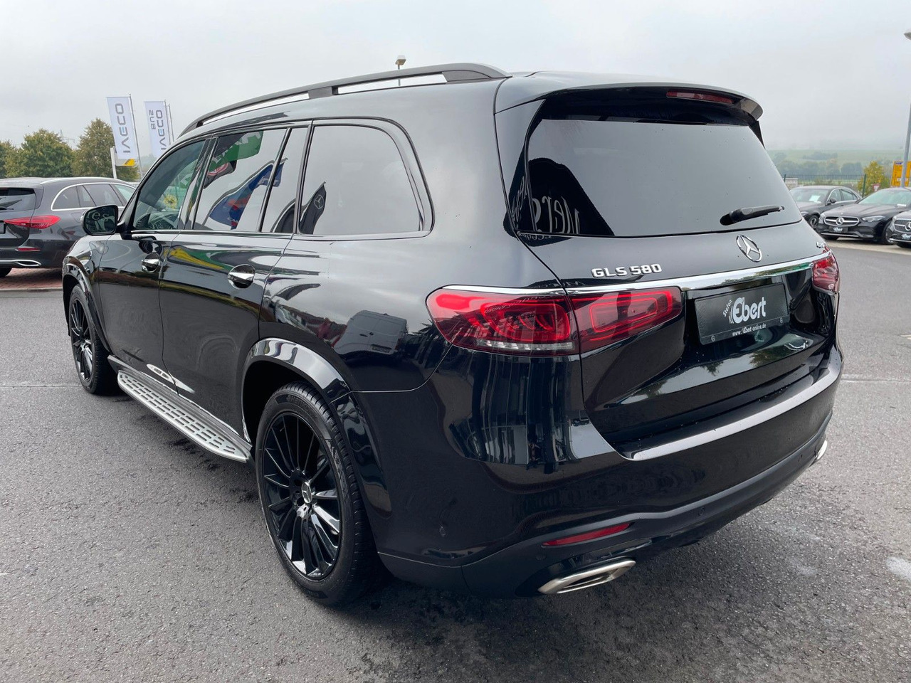 Mercedes-Benz GLS 580 4M AMG Pano+AHK+Burm+7Sitz+HUD+Fond+VOLL - SUV: picture 3 Mercedes-Benz GLS 580 4M AMG Pano+AHK+Burm+7Sitz+HUD+Fond+VOLL - SUV: picture 3