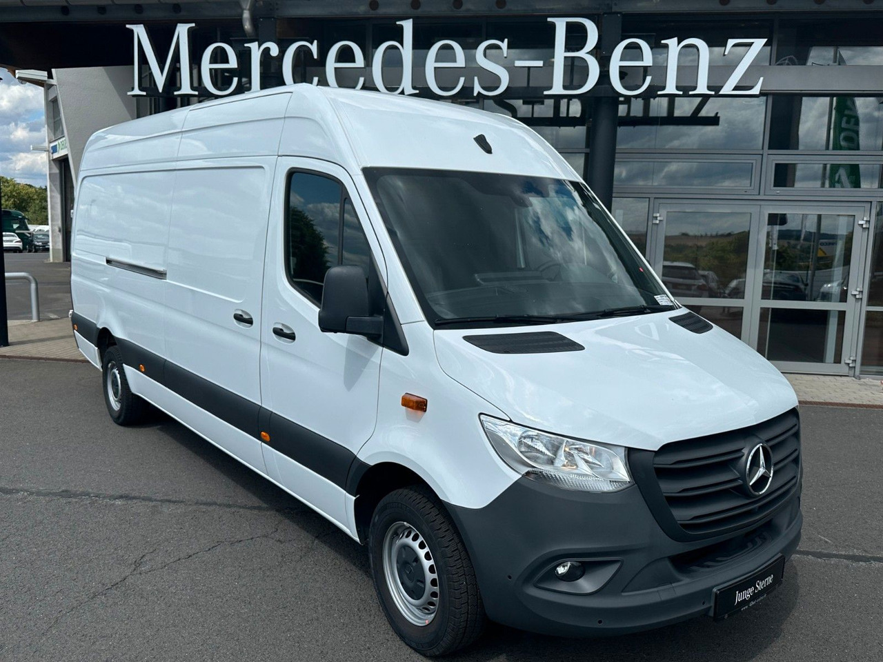 Mercedes-Benz Sprinter 317 CDI 4325 Klima Schwing 360 SHZ Temp - Panel van: picture 1 Mercedes-Benz Sprinter 317 CDI 4325 Klima Schwing 360 SHZ Temp - Panel van: picture 1