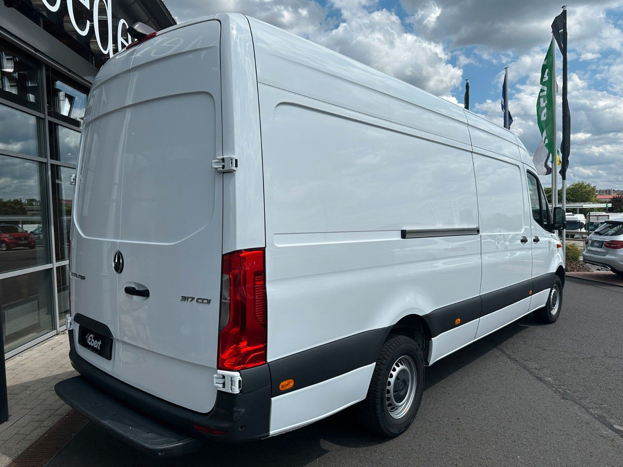 Mercedes-Benz Sprinter 317 CDI 4325 Klima Schwing 360 SHZ Temp - Panel van: picture 4 Mercedes-Benz Sprinter 317 CDI 4325 Klima Schwing 360 SHZ Temp - Panel van: picture 4