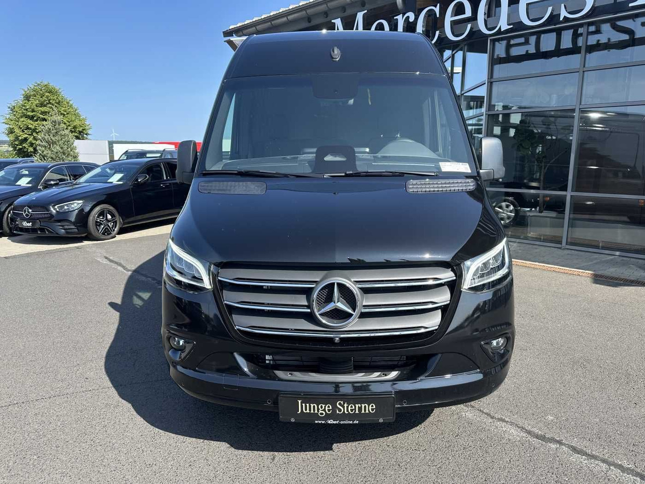 Mercedes-Benz Sprinter 319 CDI 4325 AHK DISTRONIC 360 Klima - Panel van: picture 2 Mercedes-Benz Sprinter 319 CDI 4325 AHK DISTRONIC 360 Klima - Panel van: picture 2