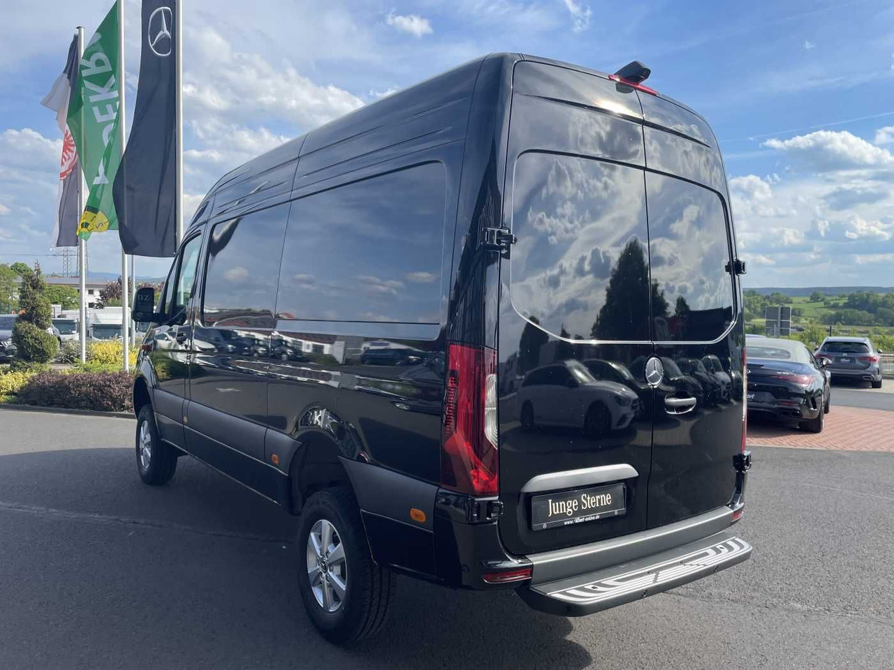 Mercedes-Benz Sprinter 319 CDI 4x4 3665 Klima Kamera MBUX LED - Panel van: picture 3 Mercedes-Benz Sprinter 319 CDI 4x4 3665 Klima Kamera MBUX LED - Panel van: picture 3