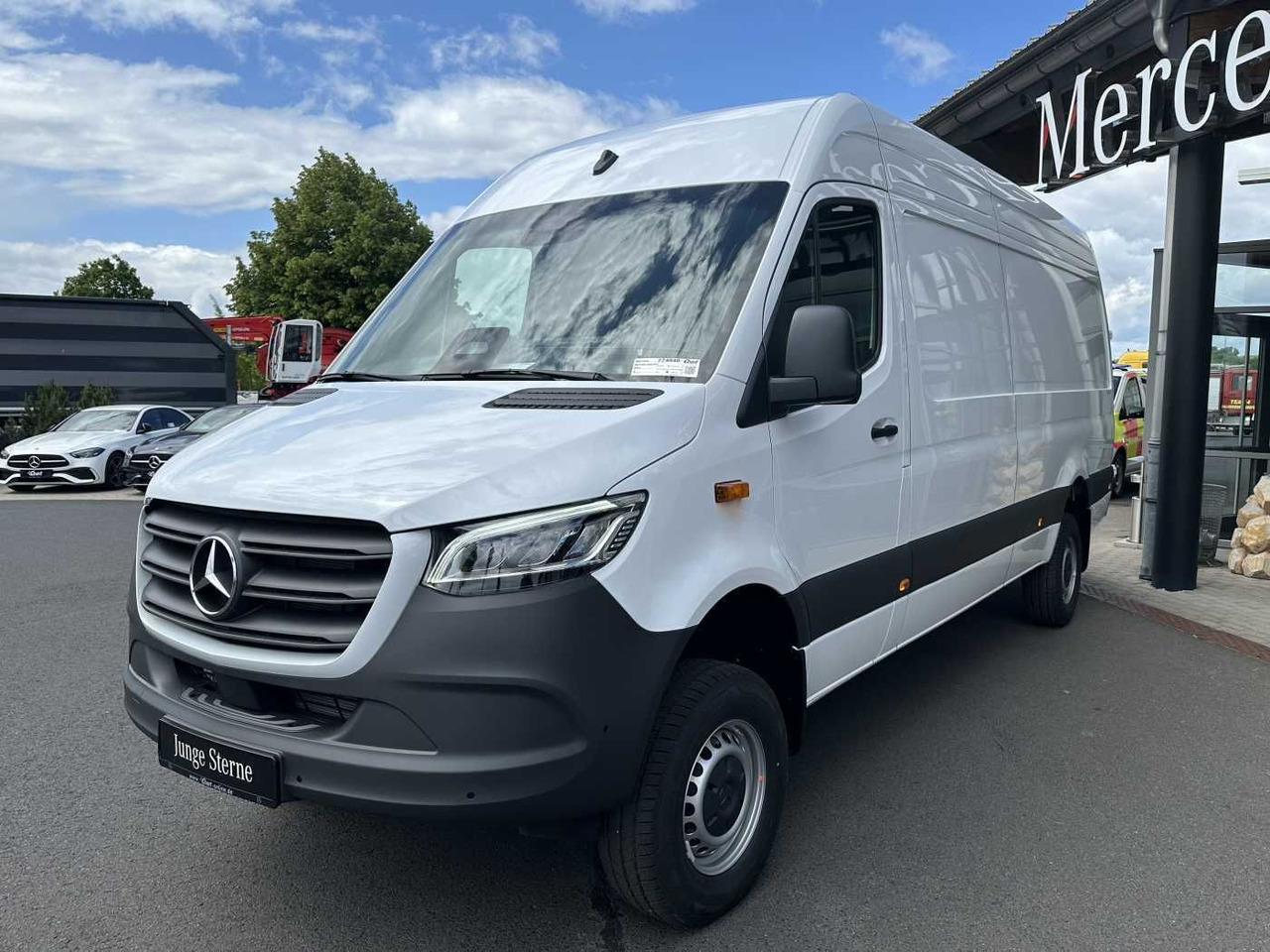 Mercedes-Benz Sprinter 319 CDI 4x4 4325 Kamera LED SHZ MBUX - Panel van: picture 3 Mercedes-Benz Sprinter 319 CDI 4x4 4325 Kamera LED SHZ MBUX - Panel van: picture 3