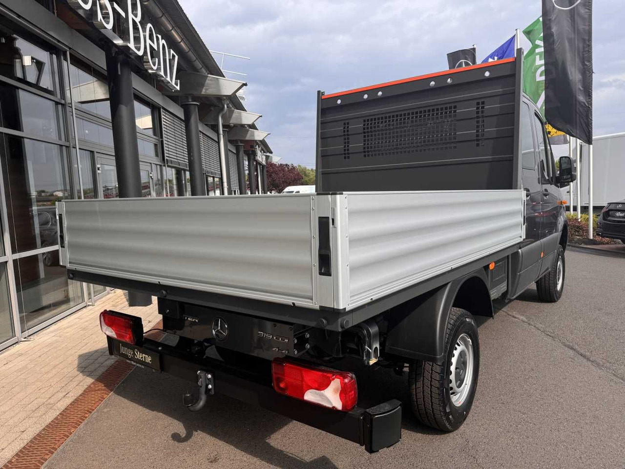 Mercedes-Benz Sprinter 319 CDI 4x4 DoKa AHK3,5 Klima Kamera - Flatbed van, Combi van: picture 4 Mercedes-Benz Sprinter 319 CDI 4x4 DoKa AHK3,5 Klima Kamera - Flatbed van, Combi van: picture 4