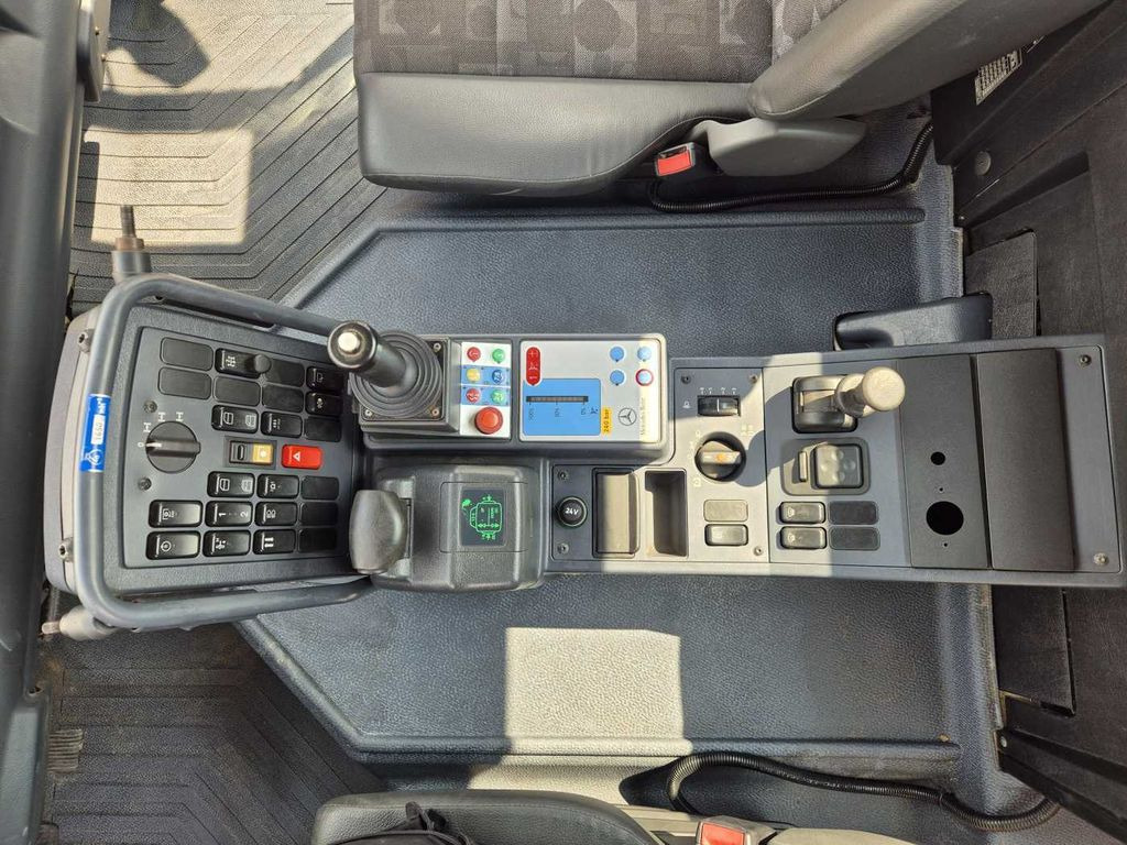 Cab chassis truck Mercedes-Benz Unimog U400 4x4 Vario Pilot Zapfwelle LOF: picture 12