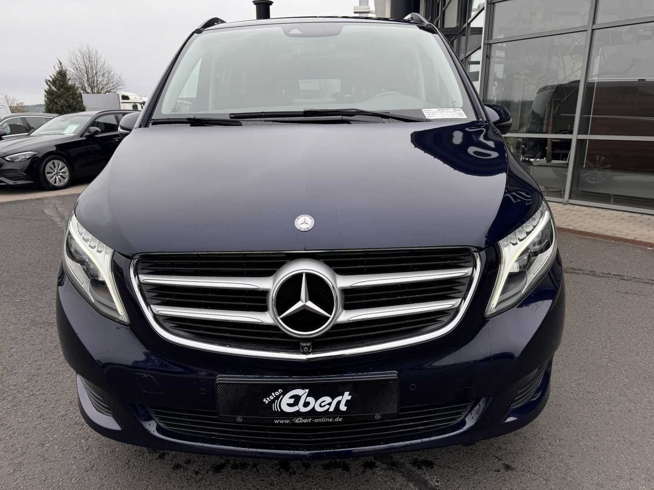 Mercedes-Benz V 250 d AVA ED 4MATIC Panorama Tisch 360 Sound - Car: picture 2 Mercedes-Benz V 250 d AVA ED 4MATIC Panorama Tisch 360 Sound - Car: picture 2