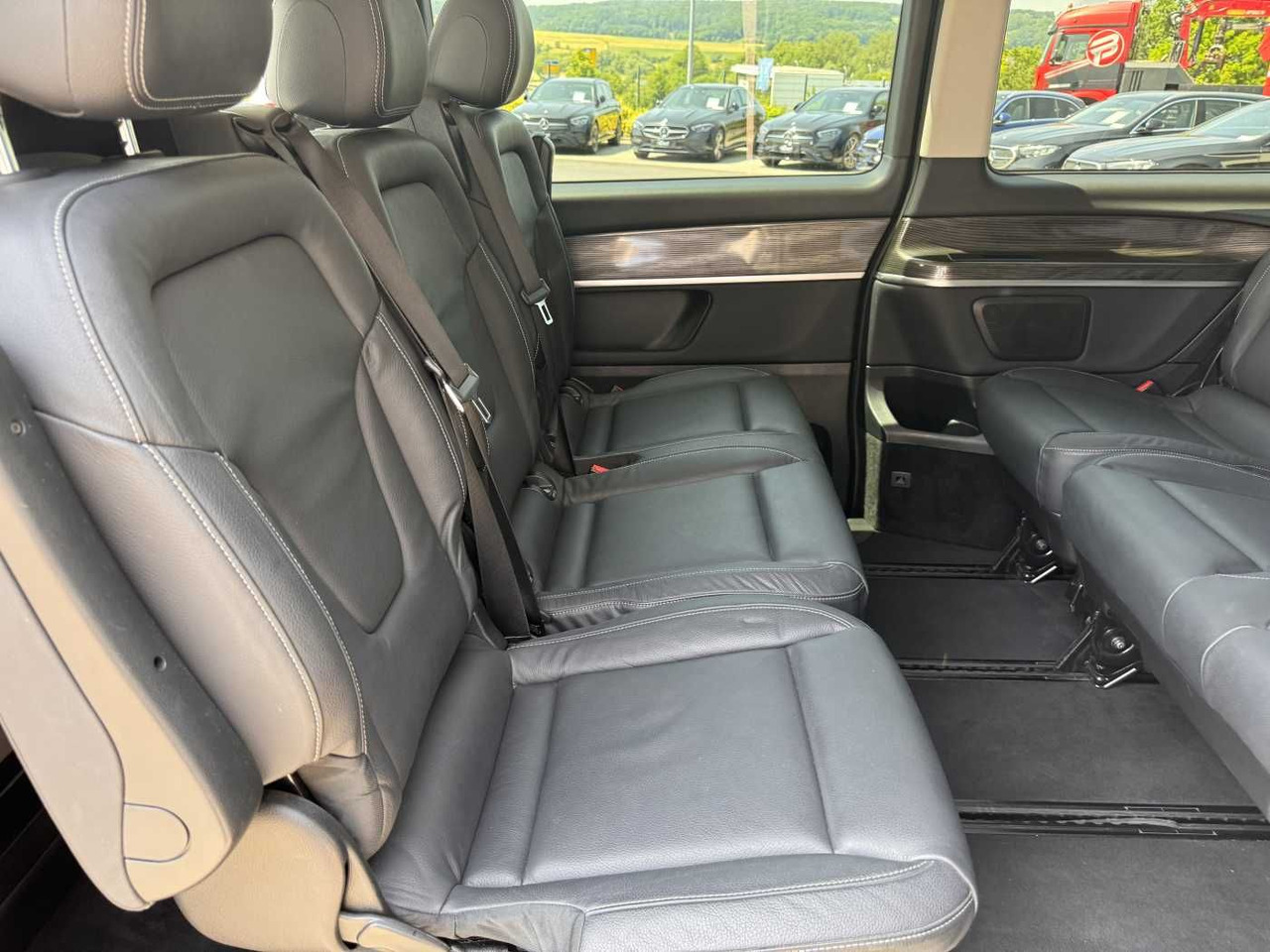 Car Mercedes-Benz V 300 d 4MATIC AVA 3430 AHK2,5 DISTRONIC 360: picture 8