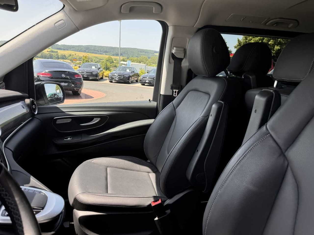 Car Mercedes-Benz V 300 d 4MATIC AVA 3430 AHK2,5 DISTRONIC 360: picture 10