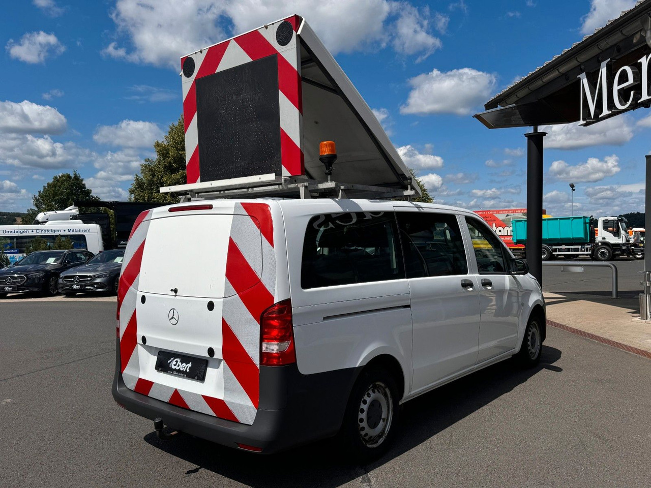 Mercedes-Benz Vito 111 CDI Tourer Begleitfahrzeug BF3+ / WVZ - Panel van: picture 5 Mercedes-Benz Vito 111 CDI Tourer Begleitfahrzeug BF3+ / WVZ - Panel van: picture 5