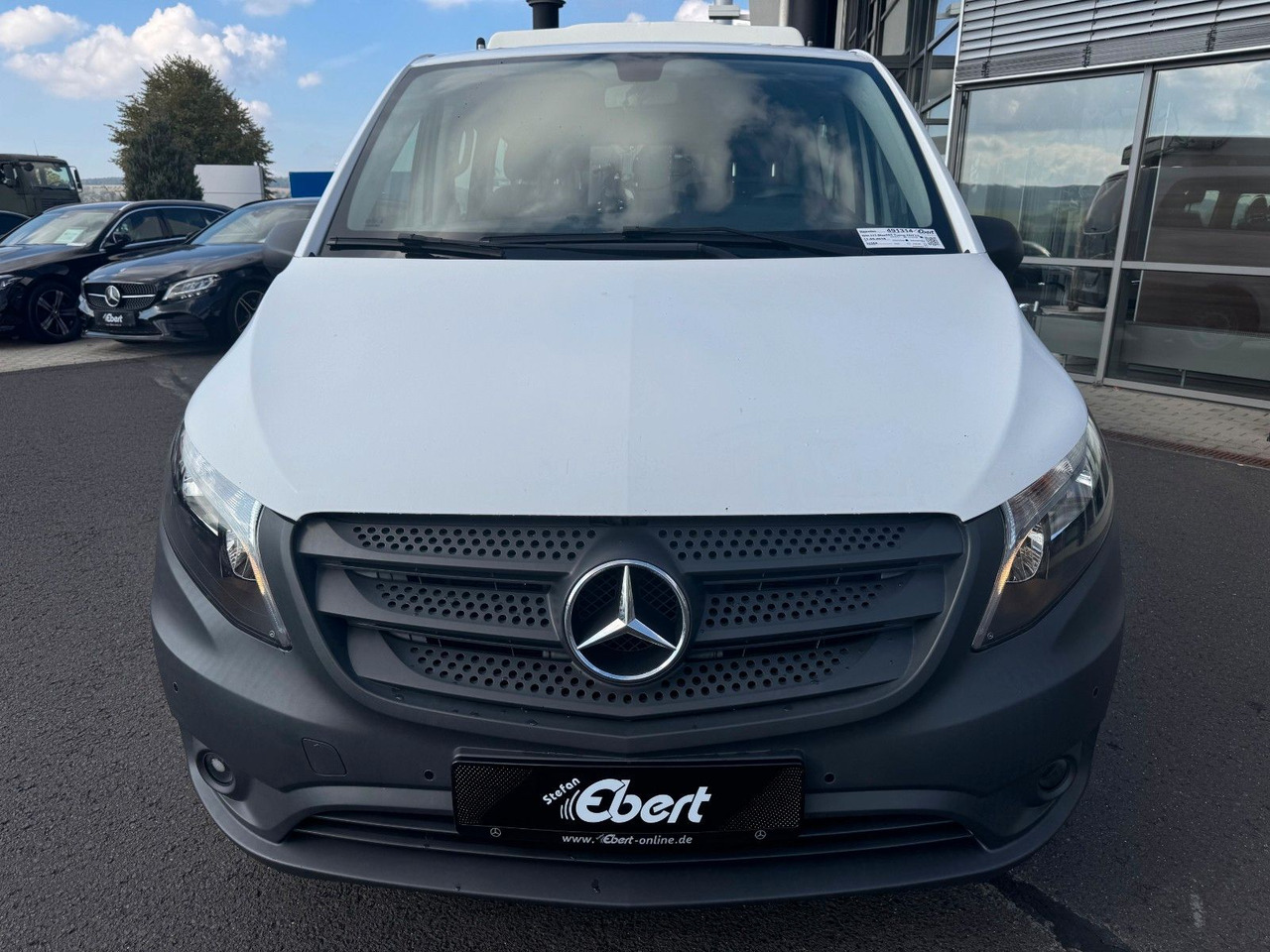 Mercedes-Benz Vito 114 CDI Tourer Begleitfahrzeug BF3+ / WVZ - Passenger van: picture 2 Mercedes-Benz Vito 114 CDI Tourer Begleitfahrzeug BF3+ / WVZ - Passenger van: picture 2