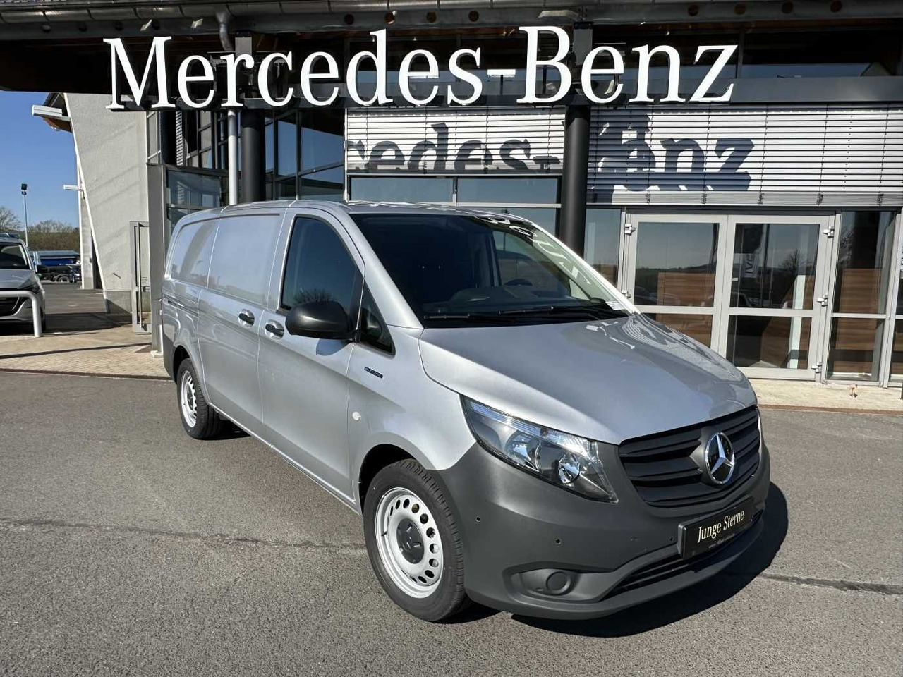 Mercedes-Benz eVito 112 Audio 30 Sitzheizung Kamera Tempomat - Small van, Electric van: picture 1 Mercedes-Benz eVito 112 Audio 30 Sitzheizung Kamera Tempomat - Small van, Electric van: picture 1