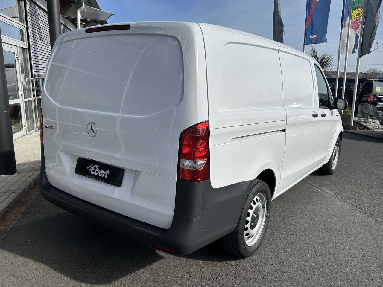 Mercedes-Benz eVito 112 Klima Kamera Audio 30 Sitzheiz Tempom. - Small van, Electric van: picture 4 Mercedes-Benz eVito 112 Klima Kamera Audio 30 Sitzheiz Tempom. - Small van, Electric van: picture 4