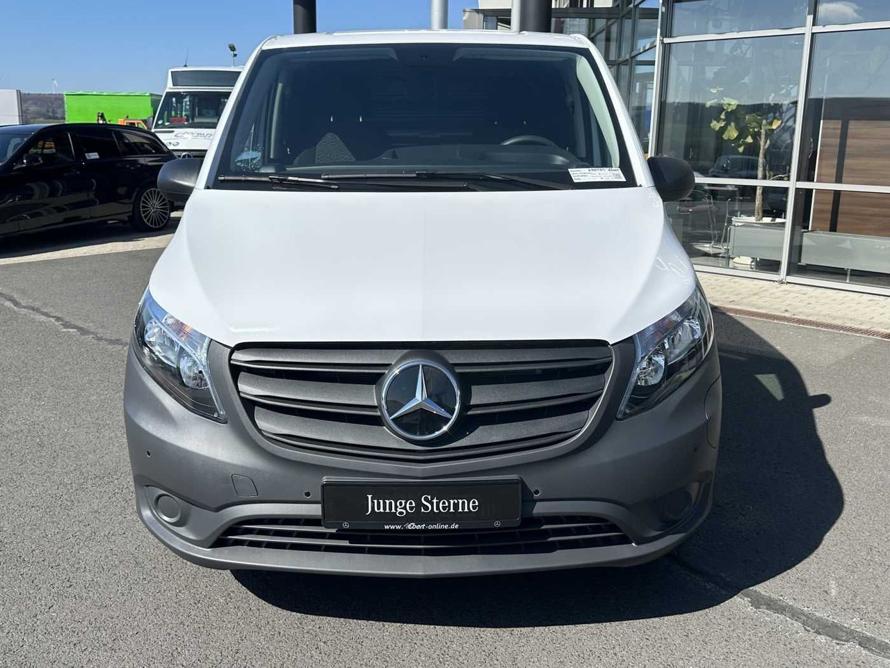 Mercedes-Benz eVito 112 Klima Kamera Audio 30 Sitzheiz Tempom. - Small van, Electric van: picture 2 Mercedes-Benz eVito 112 Klima Kamera Audio 30 Sitzheiz Tempom. - Small van, Electric van: picture 2