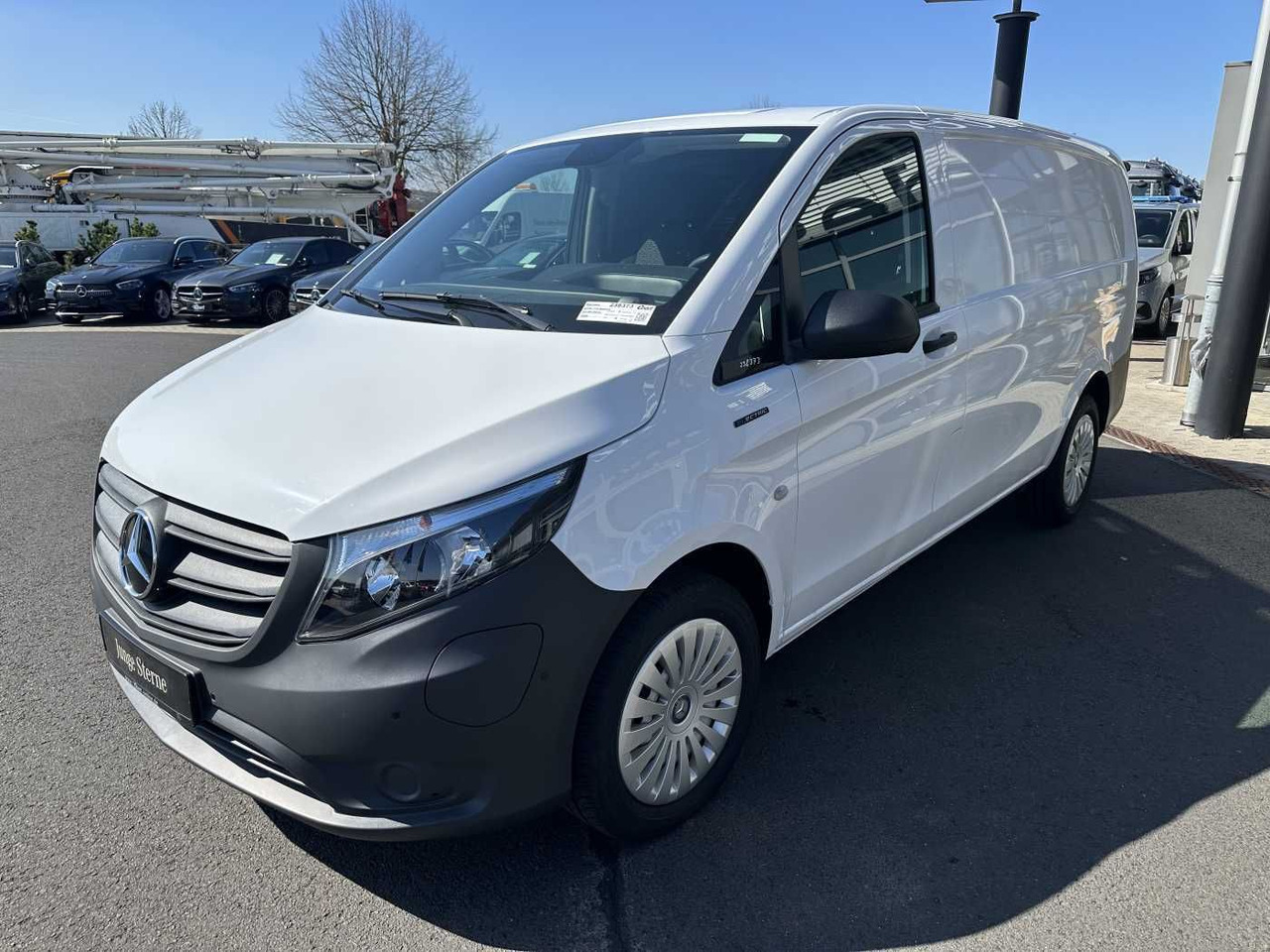 Mercedes-Benz eVito 112 Klima Kamera Audio 30 Sitzheiz Tempom. - Small van, Electric van: picture 3 Mercedes-Benz eVito 112 Klima Kamera Audio 30 Sitzheiz Tempom. - Small van, Electric van: picture 3