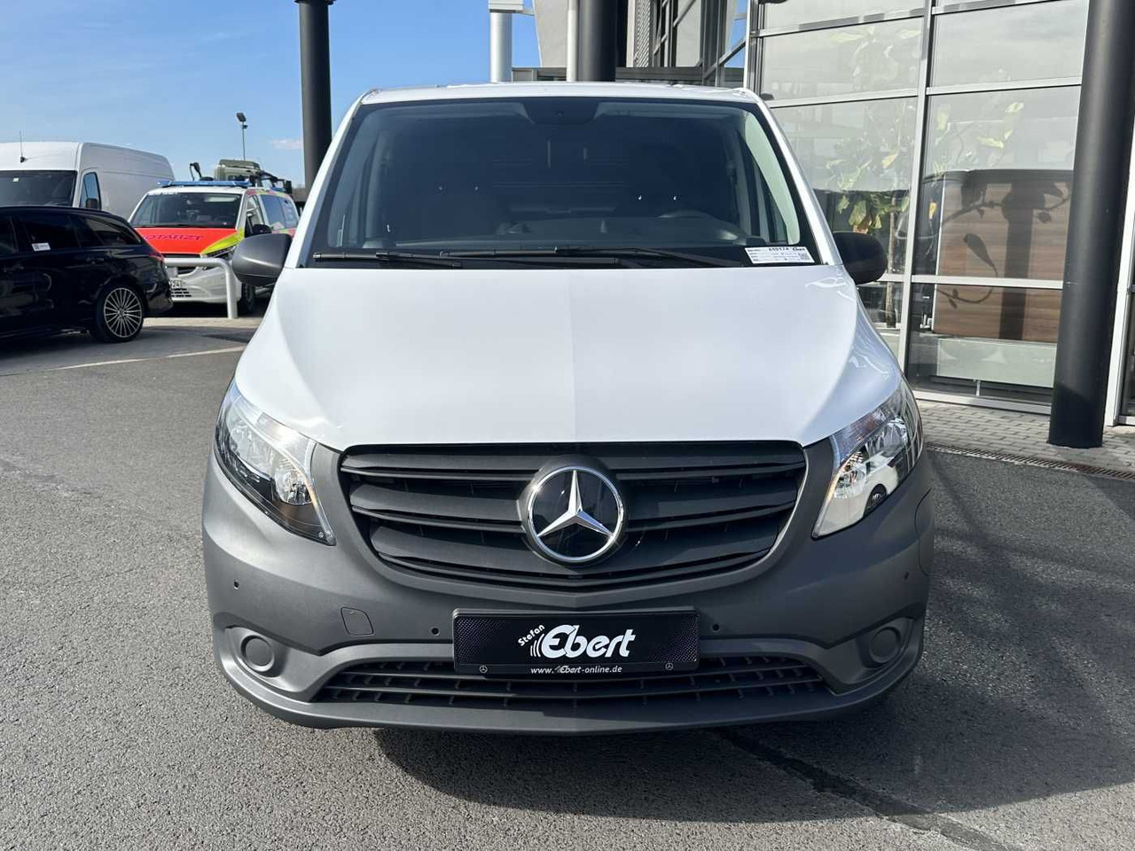 Mercedes-Benz eVito 112 Klima Kamera Audio 30 Sitzheiz Tempom. - Small van, Electric van: picture 2 Mercedes-Benz eVito 112 Klima Kamera Audio 30 Sitzheiz Tempom. - Small van, Electric van: picture 2