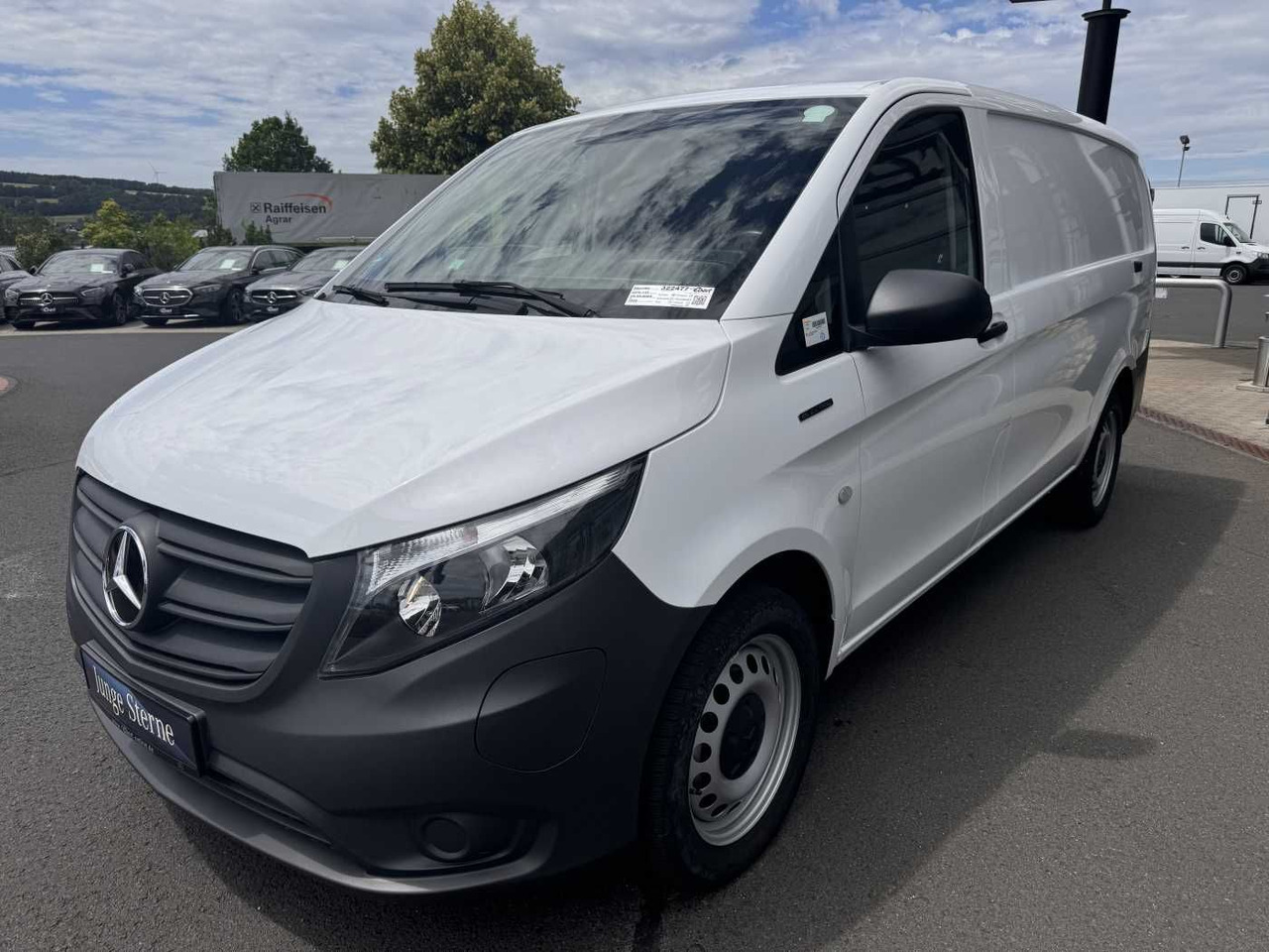 Mercedes-Benz eVito 112 Klima Kamera Navi SHZ Tempomat - Small van, Electric van: picture 3 Mercedes-Benz eVito 112 Klima Kamera Navi SHZ Tempomat - Small van, Electric van: picture 3