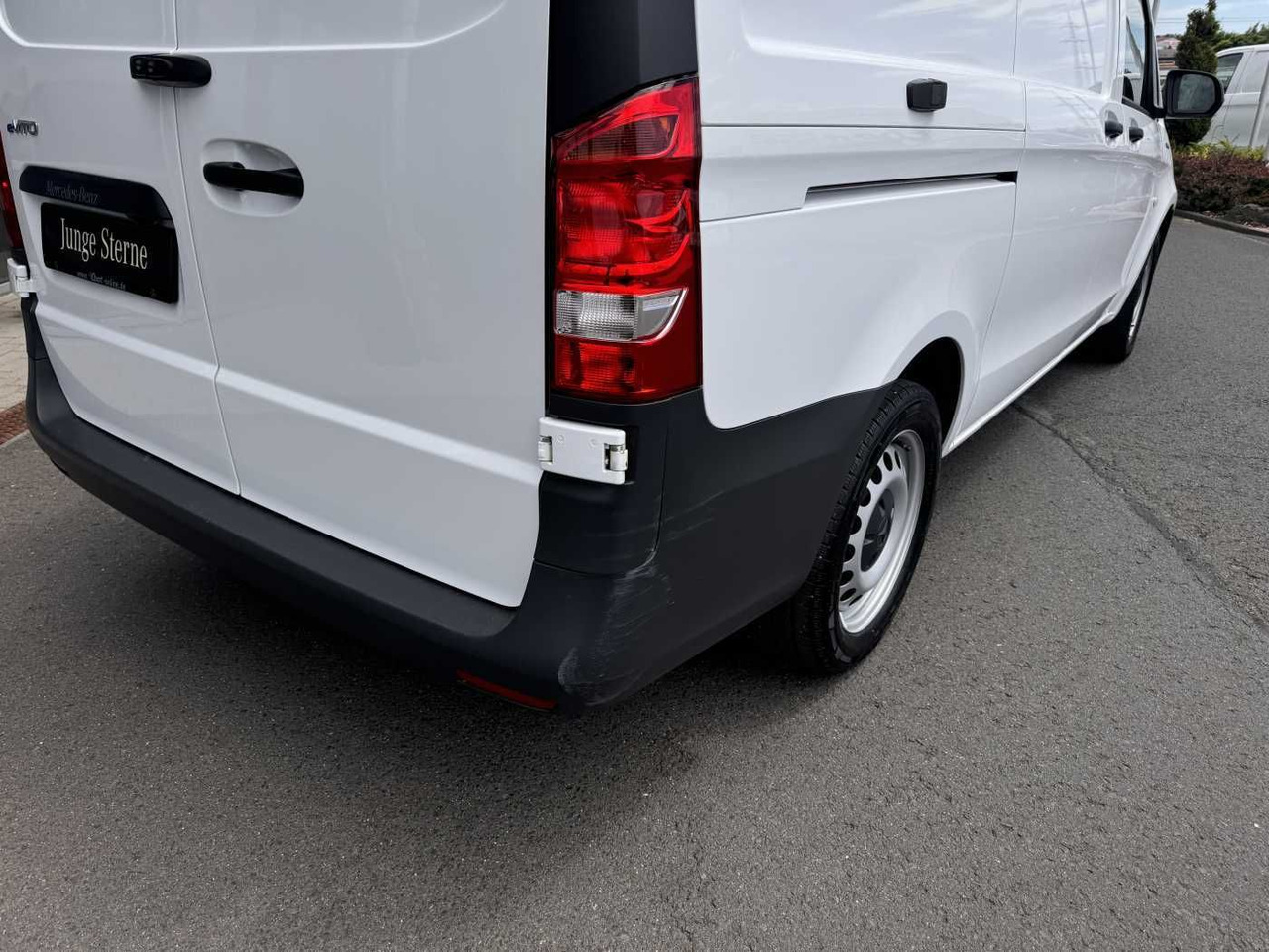 Mercedes-Benz eVito 112 Klima Kamera Navi SHZ Tempomat - Small van, Electric van: picture 5 Mercedes-Benz eVito 112 Klima Kamera Navi SHZ Tempomat - Small van, Electric van: picture 5