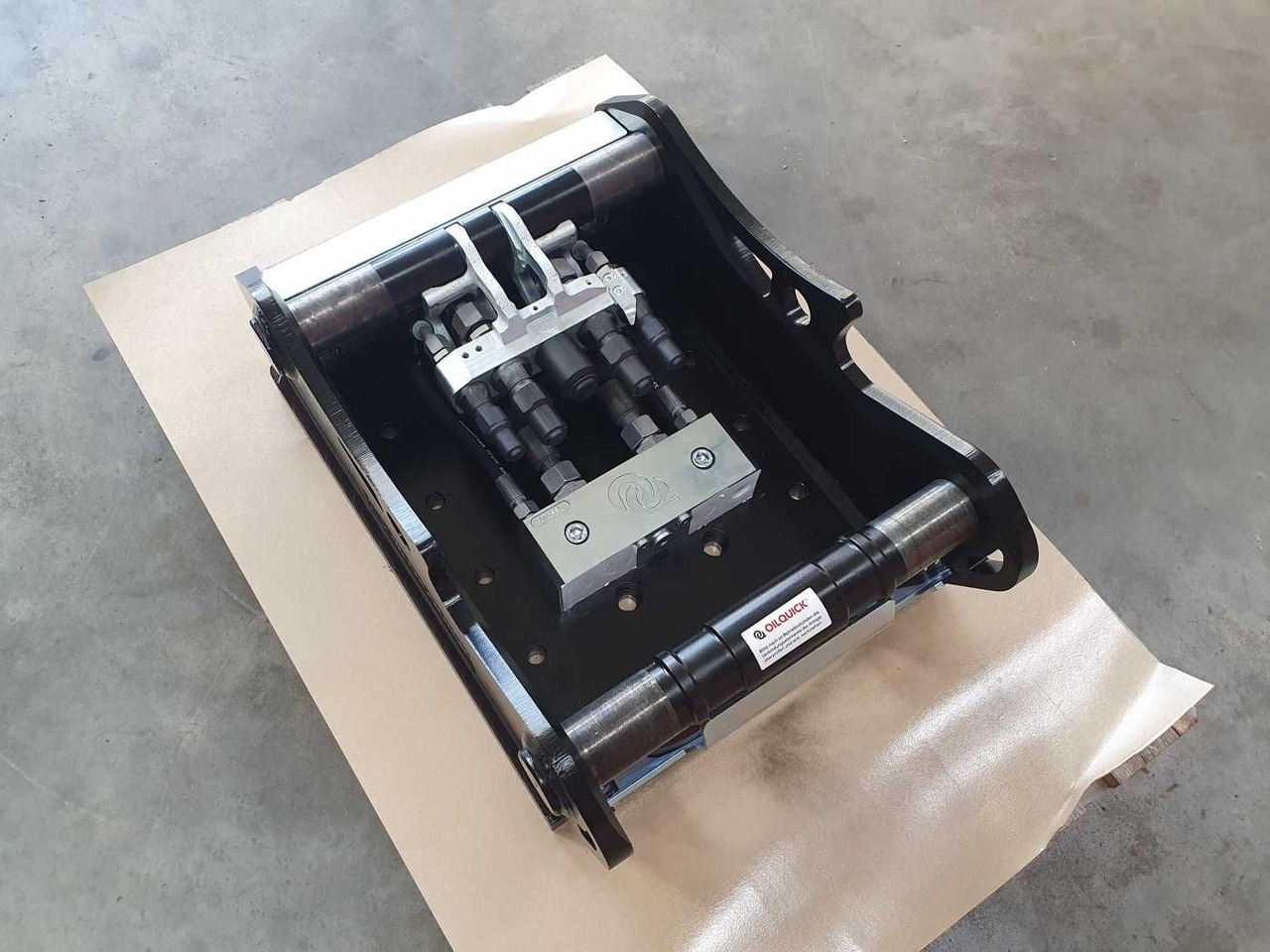 OilQuick OQ65 Adapterplatte für Westtech & mehr - Quick coupler: picture 2 OilQuick OQ65 Adapterplatte für Westtech & mehr - Quick coupler: picture 2